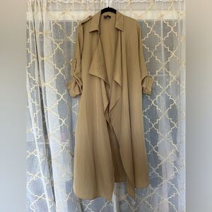 Windsor Women’s Beige Duster Coat (Missing Belt)